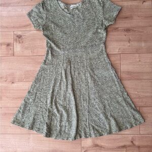 Picante Green Fit & Flare Knit Dress Size Large Stretch Short Sleeve Casual